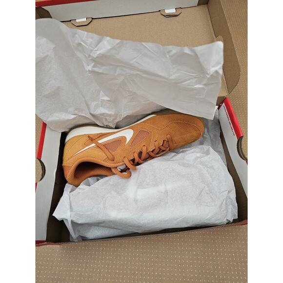 Nike Gato Monarch Gum HQ6020-800 Size 8 Shoes Futsal Indoors - Picture 8 of 9